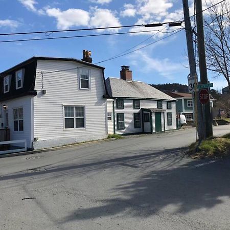 Unique Stay! Converted Church In Idyllic Location St. John's Luaran gambar
