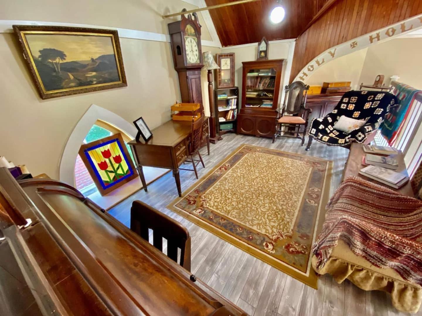 Unique Stay! Converted Church In Idyllic Location St. John's Luaran gambar